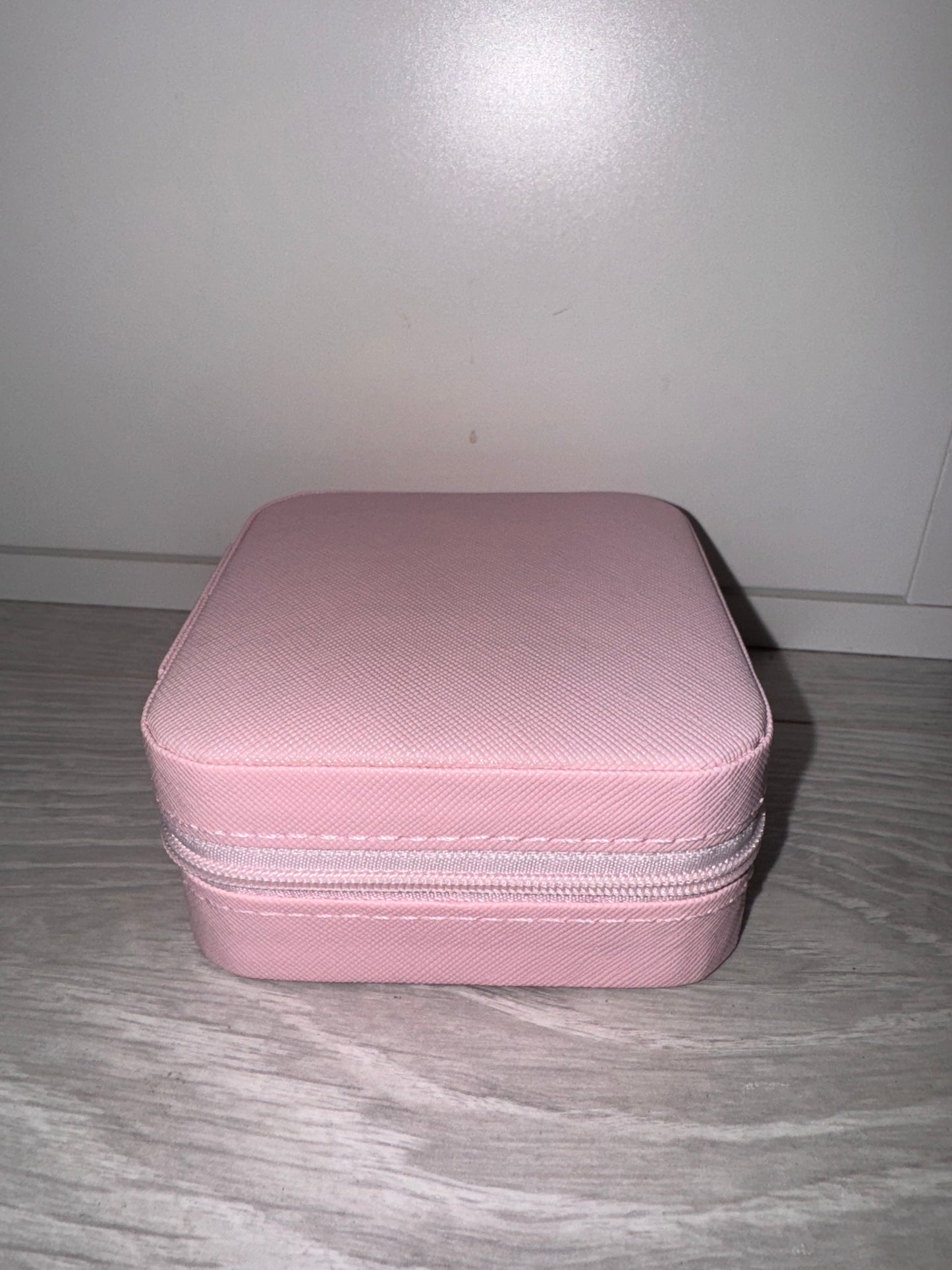 Travel jewellery boxes