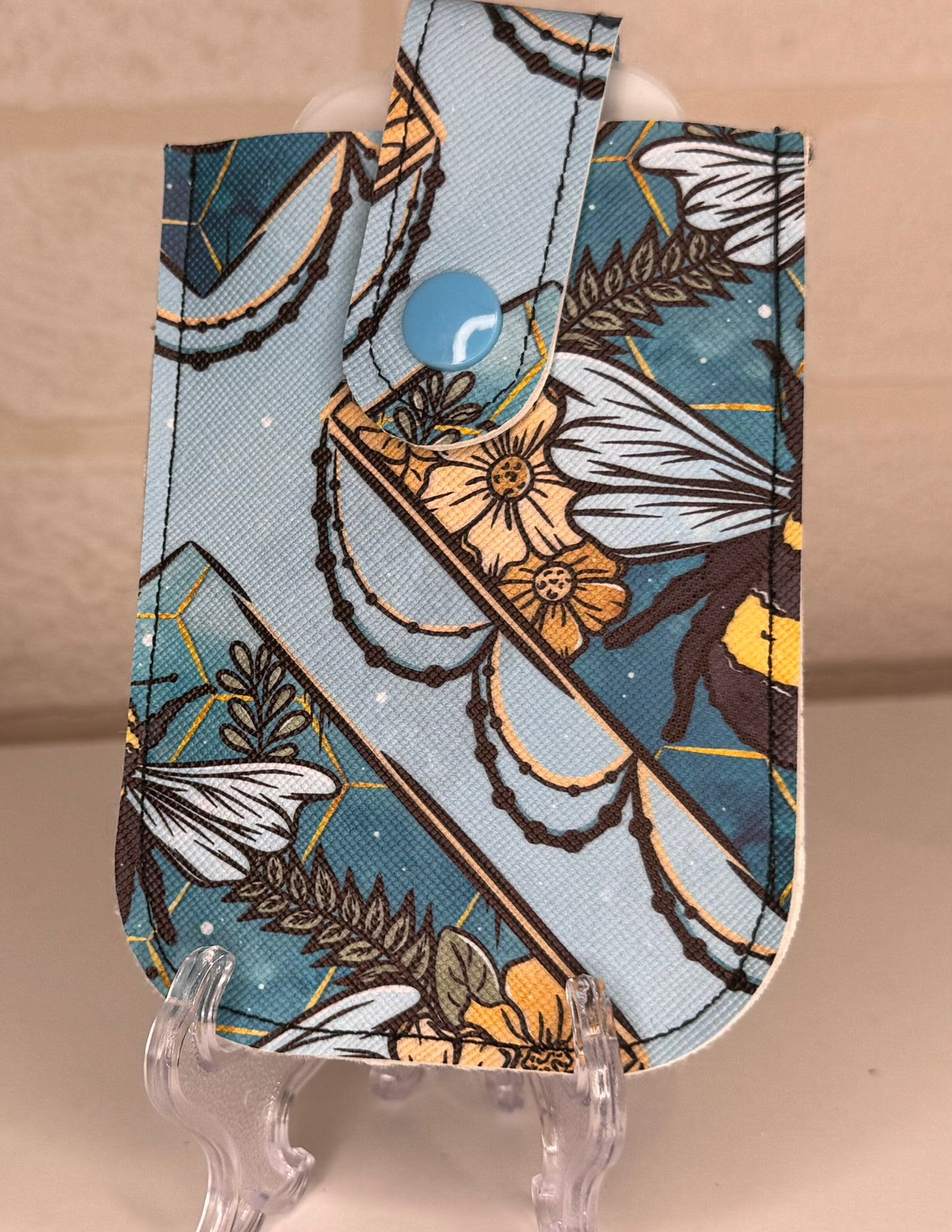 Pull out card holder (POCH)